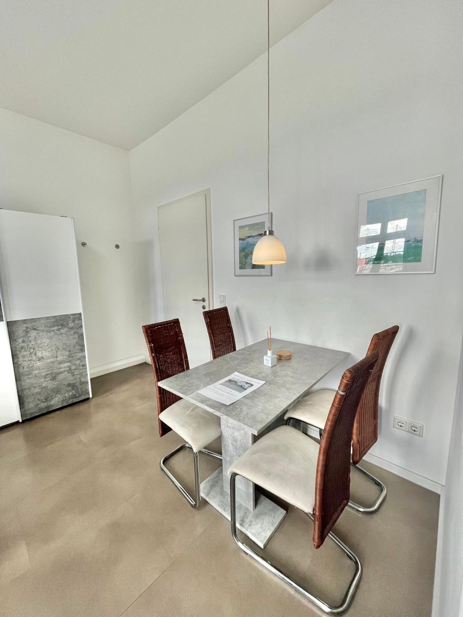 Guesthouse Bielefeld - Brake Bagian luar foto
